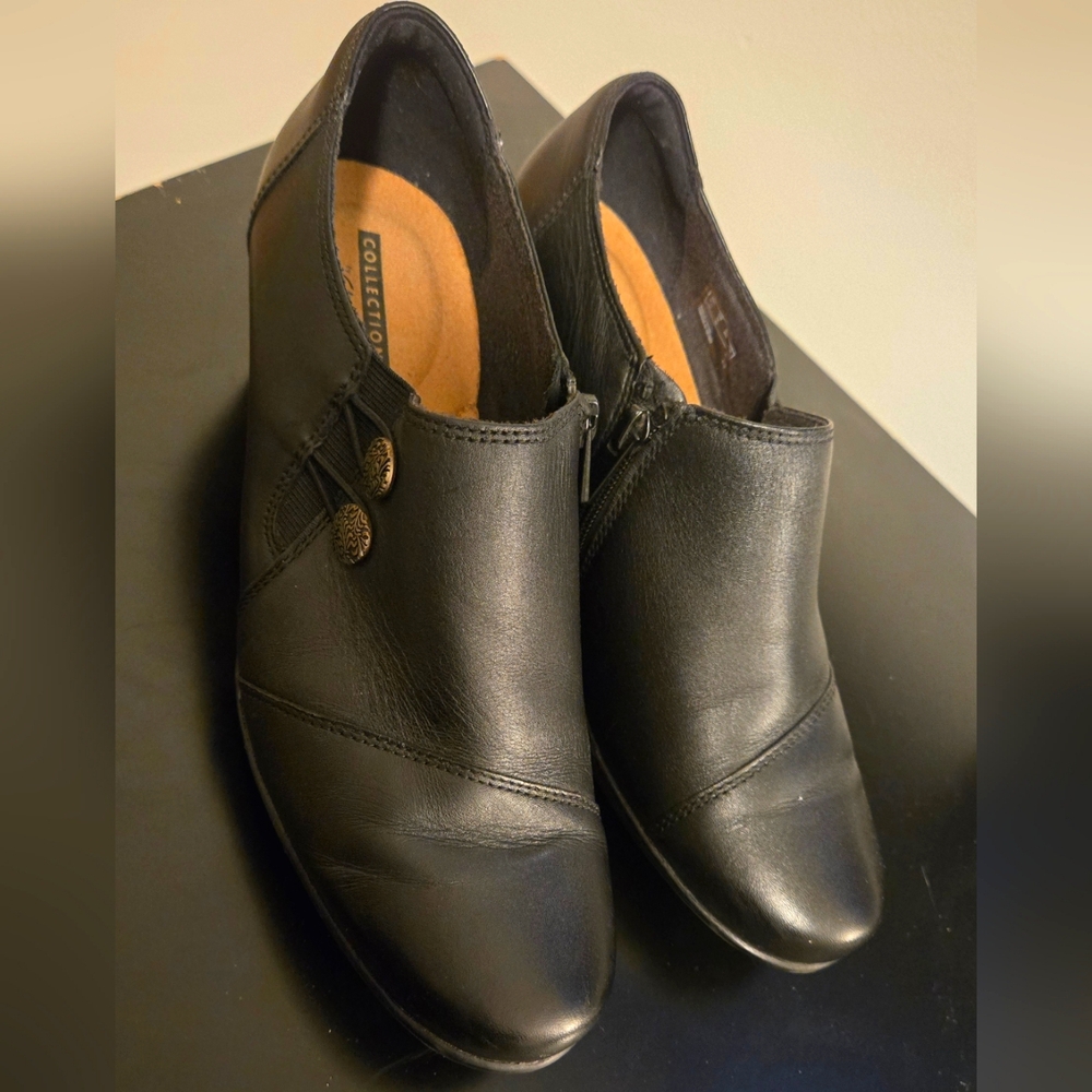 Clark's Soft Cushion Low Heel